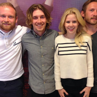 Julie Zangenberg og Sebastian Jessen på besøg i Morgenshowet på Radio100