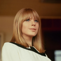 Marianne Faithfull, el nacimiento de un mito salvaje