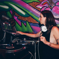 Live @ F8 - Support for oriJanus  Lege Kale