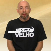 Pai-de-Santo iogue Alexandre Cumino