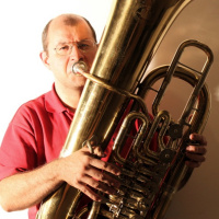 Si! (2012) - for tenor tuba and live-electronics