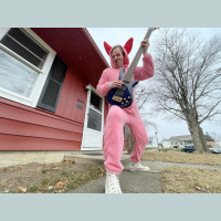 Kettle Whistle Radio # 302 Norwegian Soft Kitten