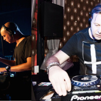 Essential deLuxe 1012