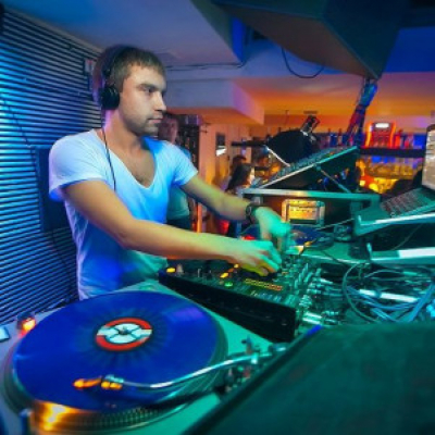 House Music Podcasts [music For My Friends. Roman Trufanov]