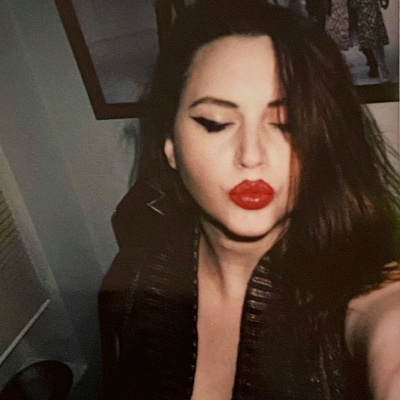 Hooked Podcast With Sarah Myers  Friends