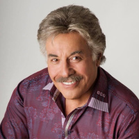 E070: Tony Orlando, A Plane, And A Stubborn Widow
