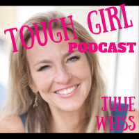 Julie Weiss – The Marathon Goddess: 52 Marathons in 52 Weeks for Pancreatic Cancer  a Legacy of Hope