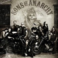 MÁS Q SERIES. SON OF ANARCHY. #2. www.masQUEUNAradio.com