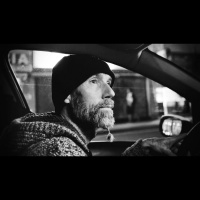 Persecución la vigilia de un hombre