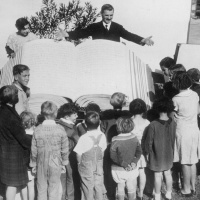 Svenskar läser allt sämre och Annika Lantz pratar tecknad serie baserad på Engelsforstrilogin