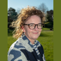 S16 Ep7: Health, wellbeing and the environment - Jo Ward - The Social Prescribing Network and the creative health agenda