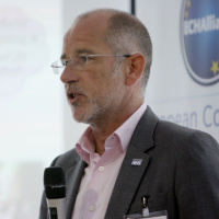 S19 Ep5: Terry Whalley - The importance of point of care testing in new models of care