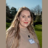 S16 Ep8: Health, wellbeing and the environment - Dr Sarah Plumb - unexpected encounters in museums