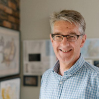 MC 8 - Mick Ashworth Why is North Up and recollections about locations