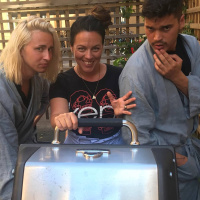 Mat och Mastio i studion