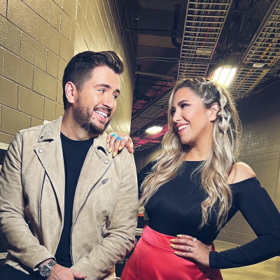 Casados Y Complicados, Con Santi Y Laurita