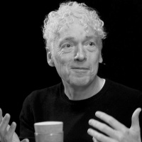 Erik de Jong (Spinvis): Alleen dit licht is echt