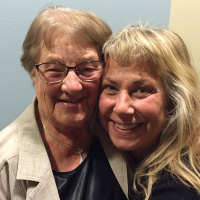 Stina med Ruth – hundraåringen som hoppar och flyger