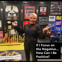 Negative Headspace… If I Choose To Focus On The Negative How Can I Be Positive...with Rowie McEvoy