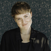 Casting Director Daisy Hicks in Conversation with Monica Sayers