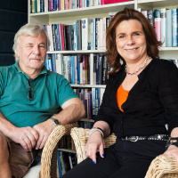 Katarina Hahr möter Jan Guillou i ett samtal om självförtroende