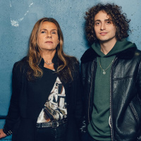 Katarina Hahr möter kompositören Jacob Mühlrad i ett samtal om föräldraskap 