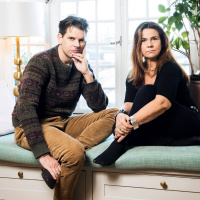 Katarina Hahr möter författaren och skribenten Alex Schulman i ett samtal om rädsla