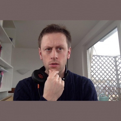 A Phrasal Verb A Day - Learn English Phrasal Verbs With Luke Thompson