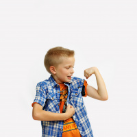 Episode 33 :: I can only think of gnats and butterflies that arent dangerous.