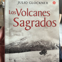 Los volcanes sagrados - Julio Glockner
