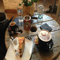 Las cafeterías, un lugar para compartir de todo