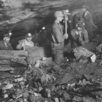 THE GRAVEYARD SHIFT: COAL  CITIZENSHIP IN THE AGE OF ENERGY CRISIS with Trish Kahle