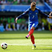 Podcast: Quarter-finals preview with Gareth Bale and Icelands heroes