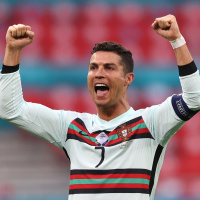 S2 Ep5: Ronaldo record, French impress  Azzurri in action