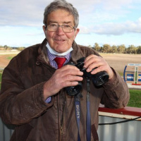 Long time NSW Race caller Col Hodges chats to Andrew Kuuse re his Forbes RC life membership award