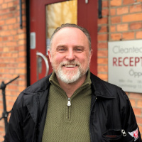 239 Från dörrknackare till eget fastighetsbolag - möt Magnus Lidén