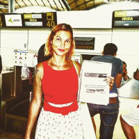 El rincón de Mari Clari. LAS HERMANAS CARREÑO DE TITIS CLOTHING: SOMOS NUESTRO PROPIO REFERENTE DE MODA.