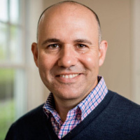 224: Get Out Of Your Comfort Zone with Andy Molinsky