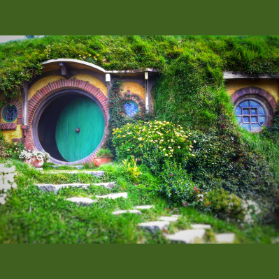 Sqpn: Secrets Of Middle-earth