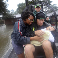 39: Bajo el agua, Houston espera la respuesta del gobierno federal ante el desastre