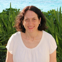 Episode 14: Erika Dreifus