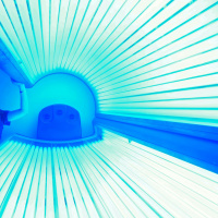 Calls for tighter rules on sunbed marketing