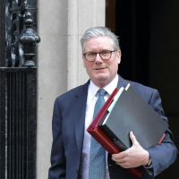 Keir Starmer vows to ‘take back control’ of Britain’s borders