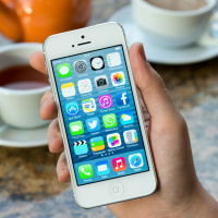 Trump gives special exemption to iPhone users