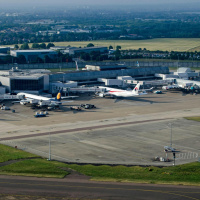 London’s Heathrow Airport shut down 