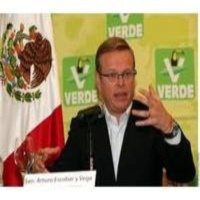 Lic. Arturo Escobar INE, con Nino Canún