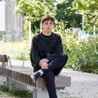 Elias Hirschl: Content