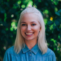 42. Dee Fidge - To My Therapist: Why Arent You Frasier?