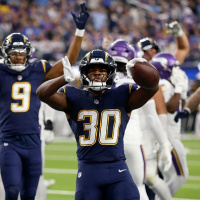 O-line injuries can explain the offensive struggles, but why is the Vikings defense so bad? Matthew Coller joins!