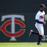 Byron Buxton hurt, playing favorites and Dana Kiecker
